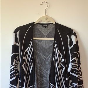Black and White Traibal Print Cardigan